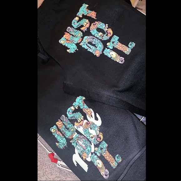 SMALL CIRCLE CUSTOM APPAREL (TORONTO, ONT) SERVICES & PREVIEWS - Picture 12 of 16